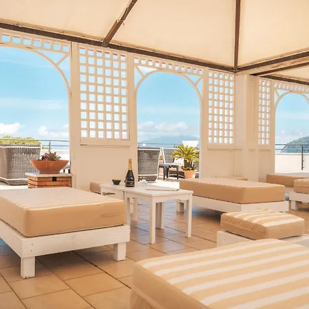 Hotel La Pergola 4*
