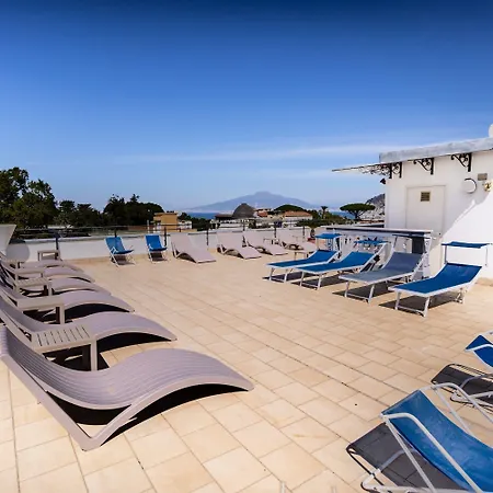 La Pergola Hotell 4*