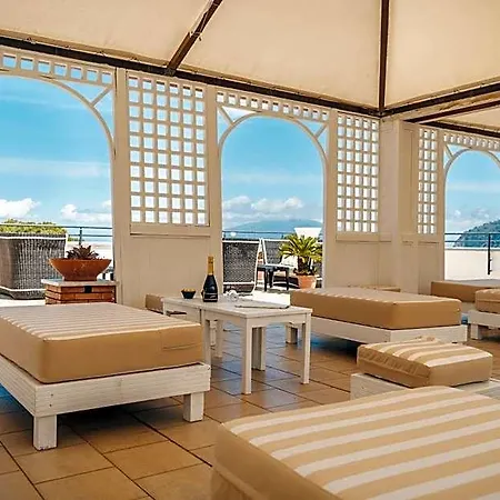 La Pergola 4*