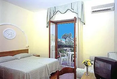 La Pergola Szálloda 4*